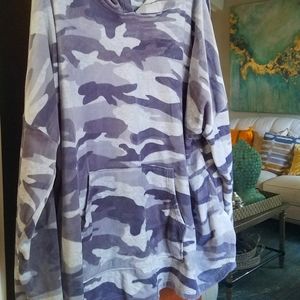Camo hoodie Vera Wang Kohl's